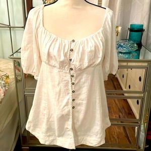 Adorable! Free People, empire waist cotton, button front blouse. Lovely drape.
